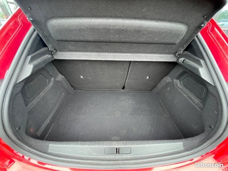 Peugeot 208 1.2 PureTech 100ch S&S GT Line (image 6)
