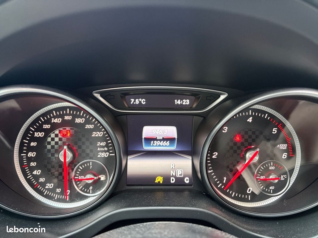 MERCEDES CLASSE A 180 d 7G-DCT Fascination, Apple CarPlay, Caméra de Recul, Toit Ouvrant Panoramique, Garantie 12 moi (image 14)