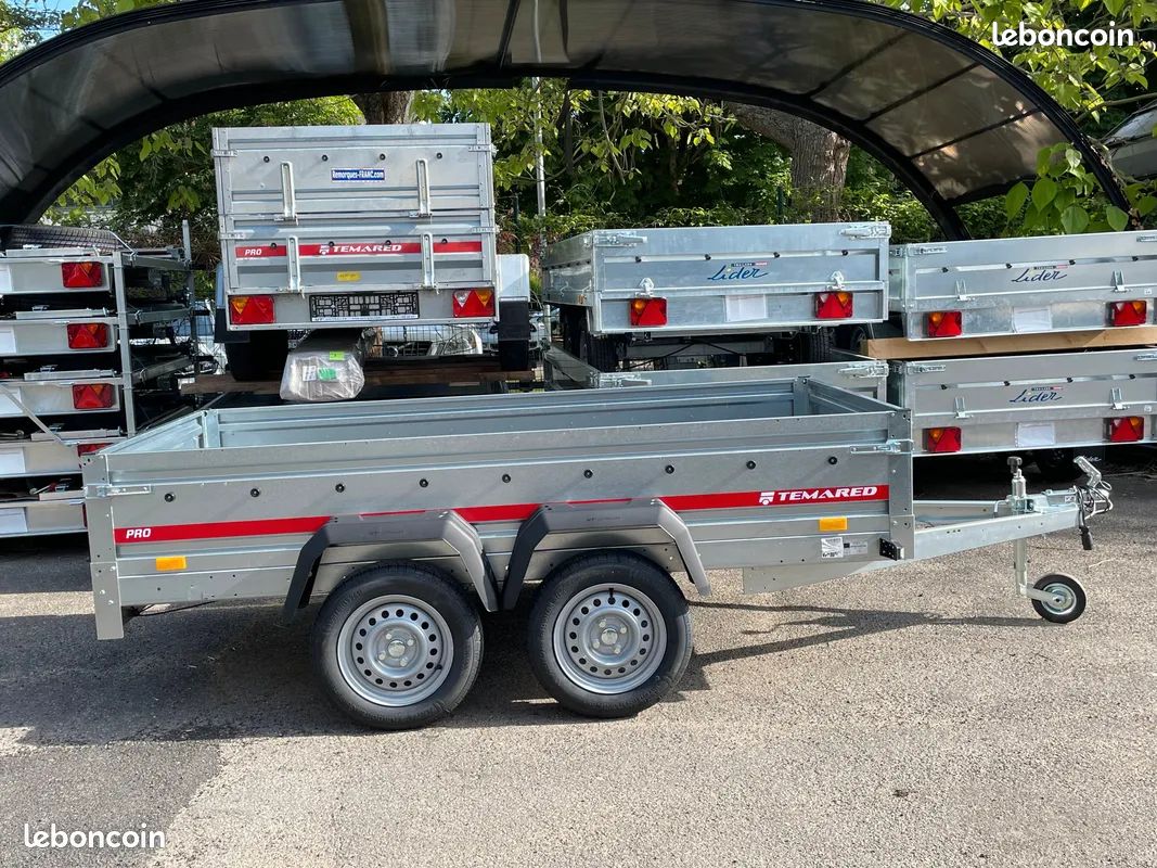 Remorque 2 Mètres 60 X 1 mètre 25 avec 2 essieux de 750 kg (image 1)