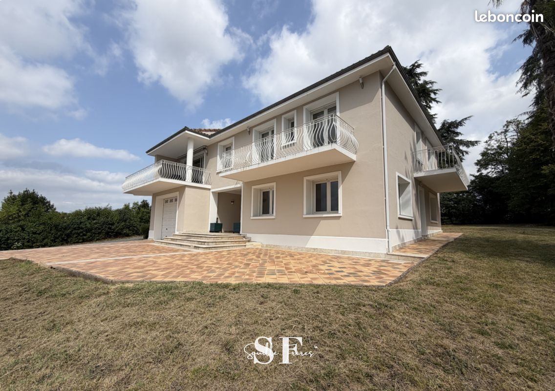 Propriété 5 pièces 230 m² (image 3)