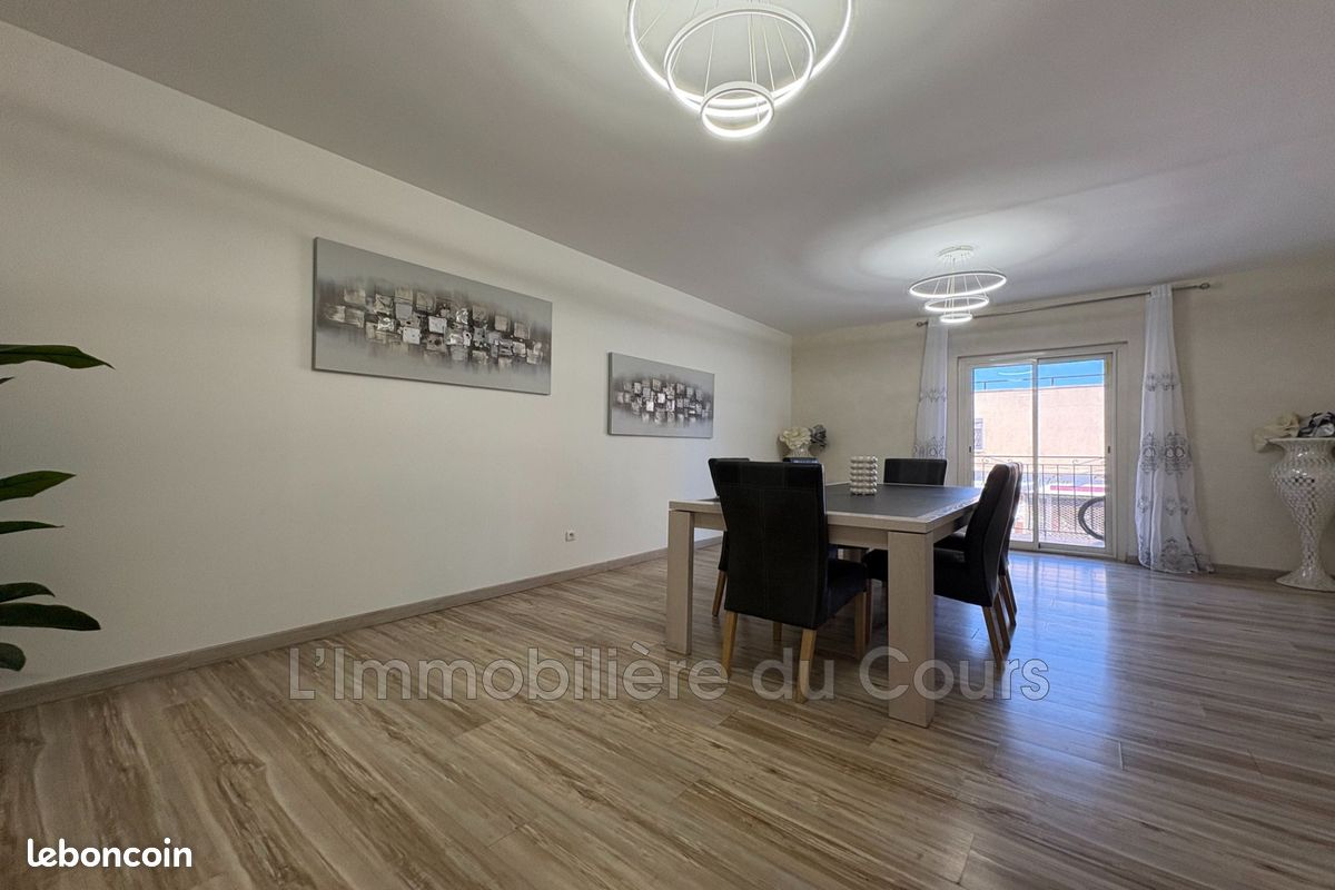 Maison 5 pièces 197 m² · à Port-de-Bouc · 197 m² · 283 500 €