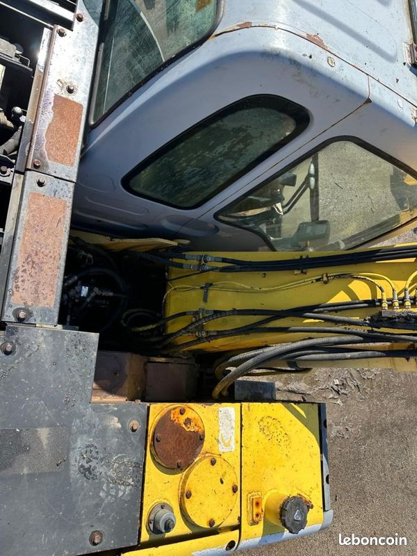 New Holland Kobelco E145 (image 13)