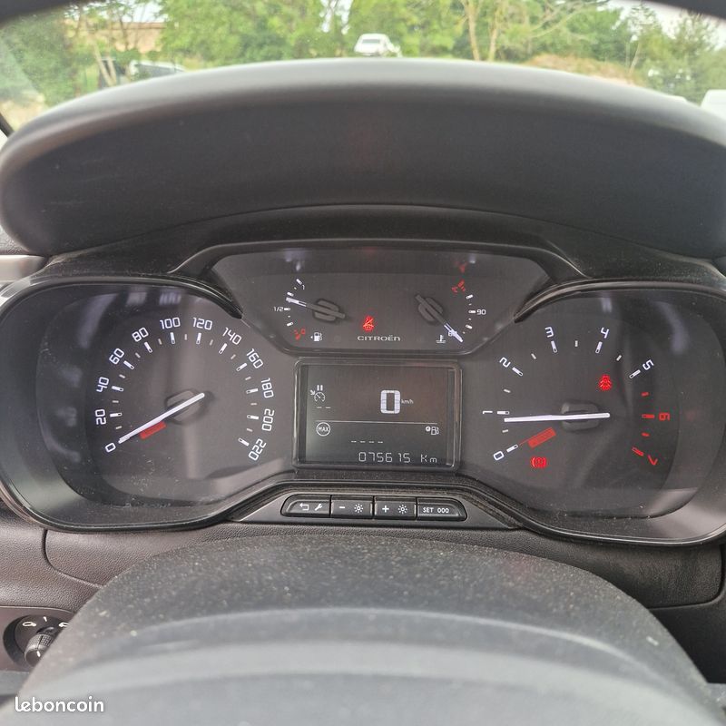 Citroën C3 1.5 Diesel 100ch FEEL (image 9)