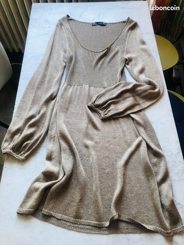 ROBE en MAILLE Dorée ZARA Vêtements