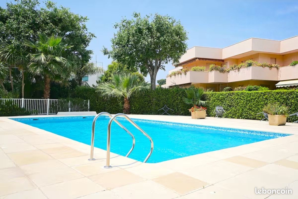 Appartement 2 pièces 40 m² · à Antibes · 40 m² · 1 390 €/mois
