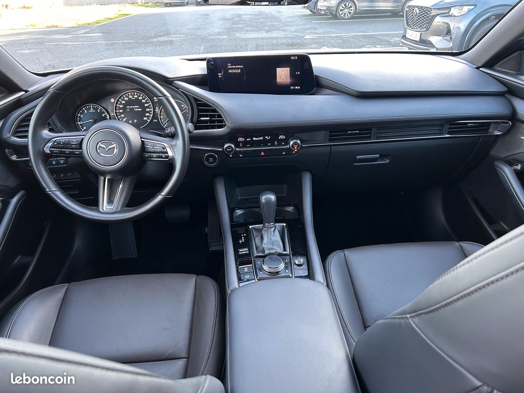 Mazda 3 2.0 186ch Skyactiv x BVA TAKUMI 4X4 (image 4)