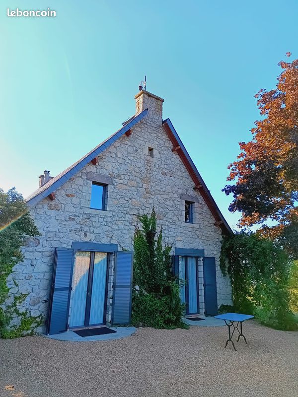Maison 8 pièces 174 m² · à Vebret · 174 m² · 325 000 €