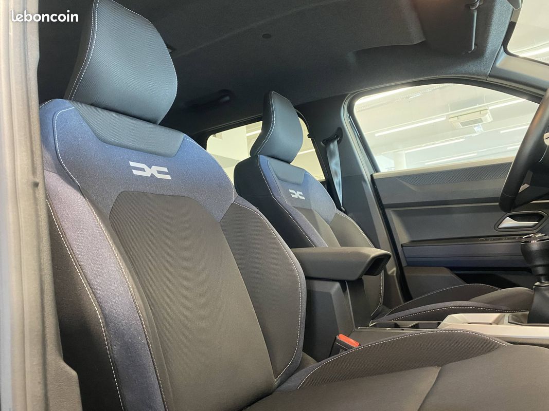 DACIA Duster TCe 130 4x2 Journey (image 12)