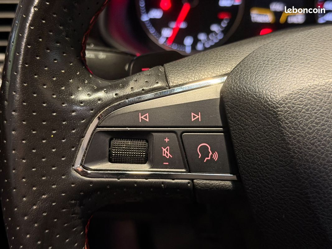SEAT LEON 1.4 ECoTsi 150 Start/Stop ACT DSG7 FR - Toit Ouvrant Panoramique - Seat Sound - CarPlay / Android Au (image 15)