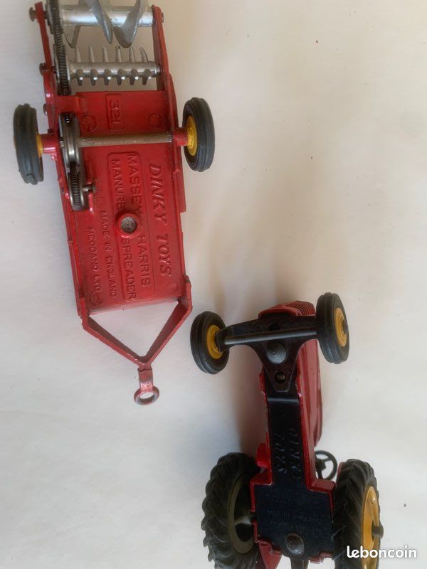 Dinky toys Massey Harris 321 avec remorque (image 3)