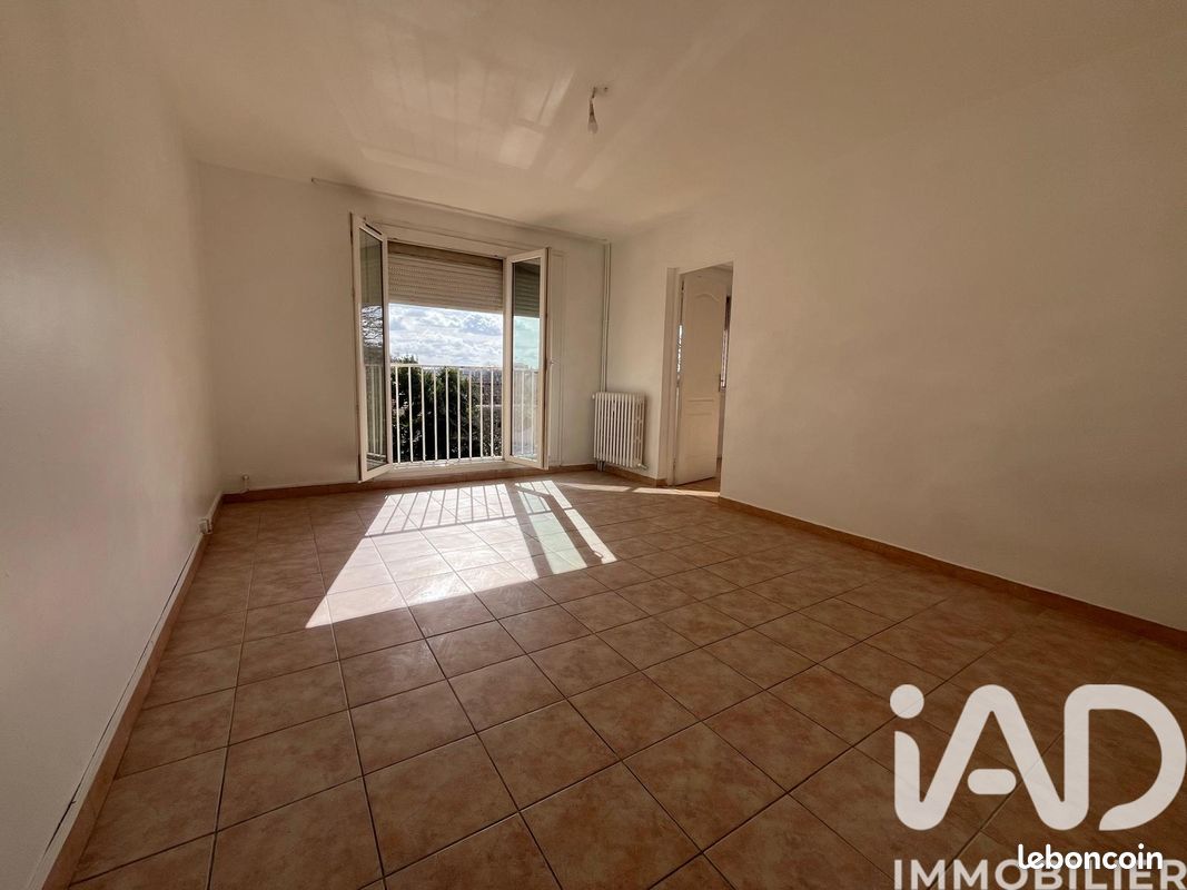 Appartement 4 pièces 69 m² · à Avignon · 69 m² · 87 000 €