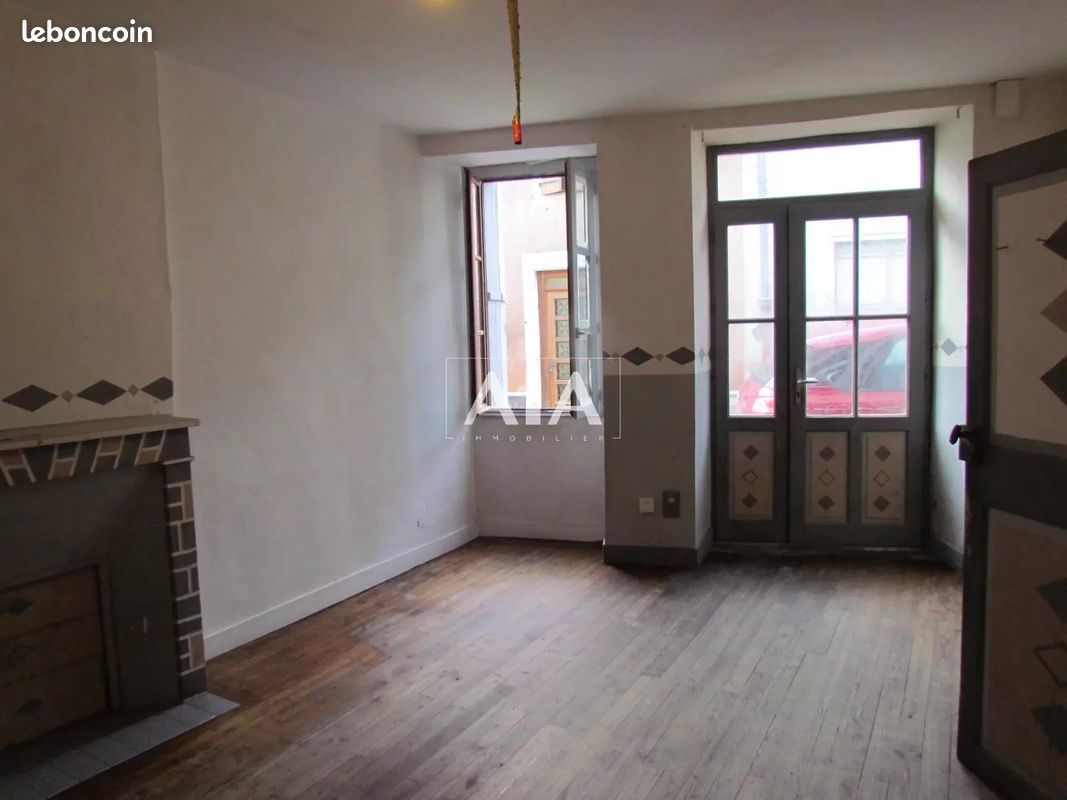 Maison de ville 4 pièces 97 m² - Ruffec 16700 (image principale 5)