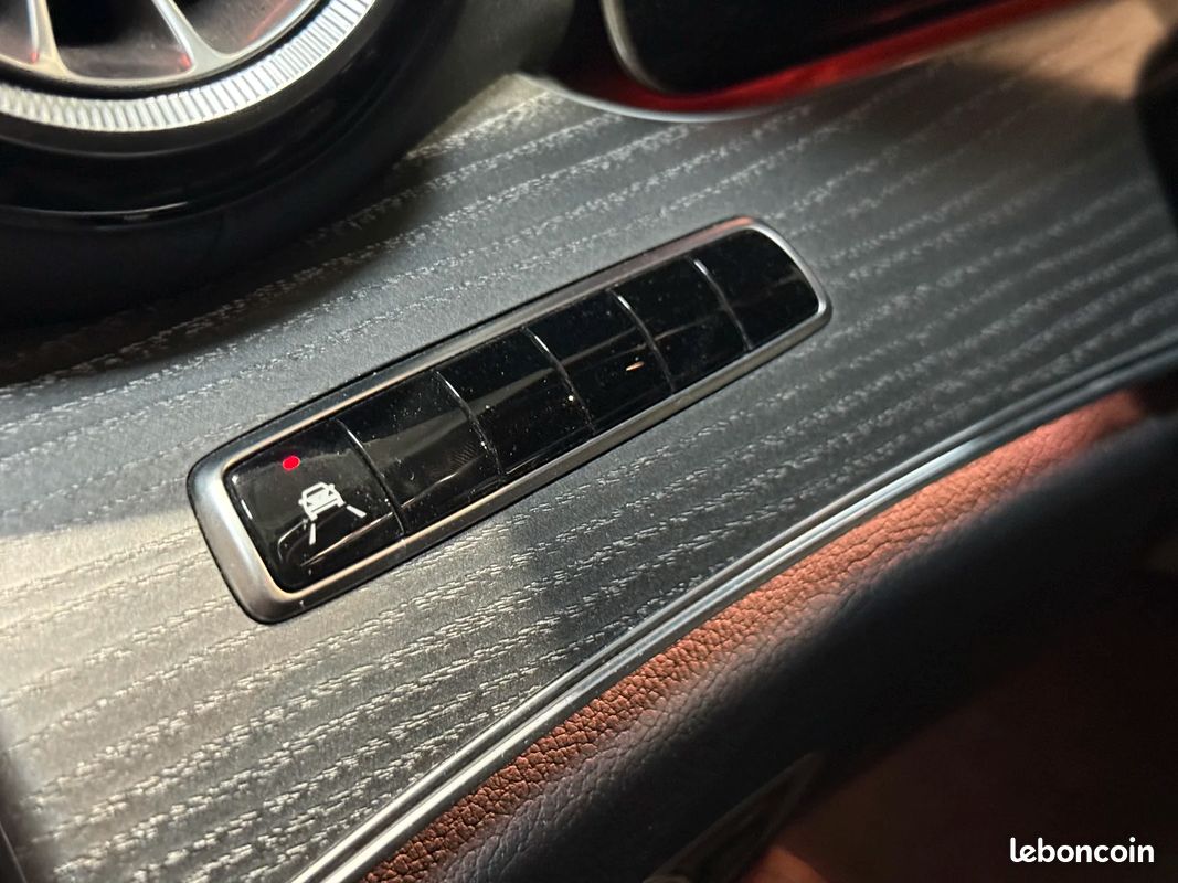 Mercedes-Benz CLASSE CLS 400 d 4Matic AMG LINE + (image 38)