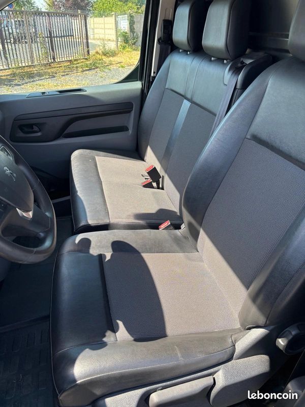 Peugeot Expert 2.0 HDi 180cv - Boite Automatique - 2019 (image 10)
