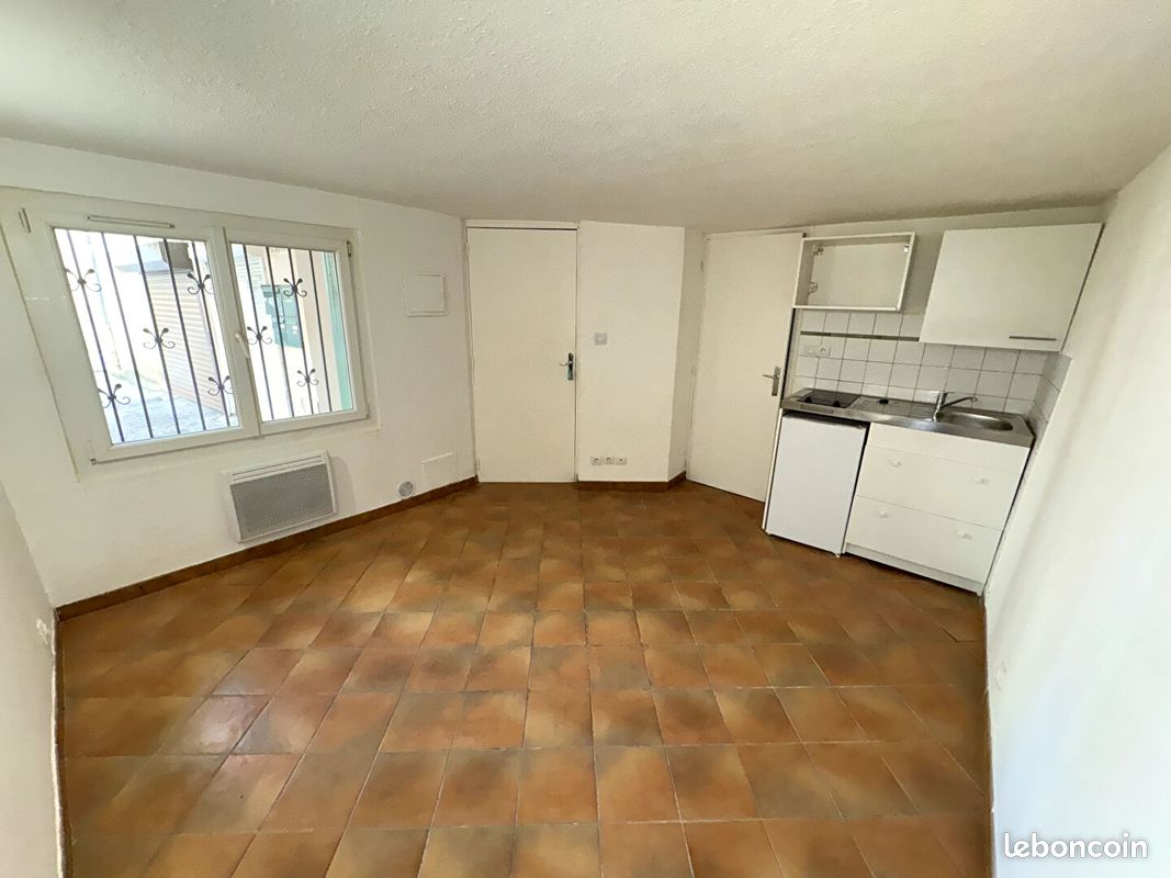 Appartement 1 pièce 16 m² · à Solliès-Pont · 16 m² · 335 €/mois
