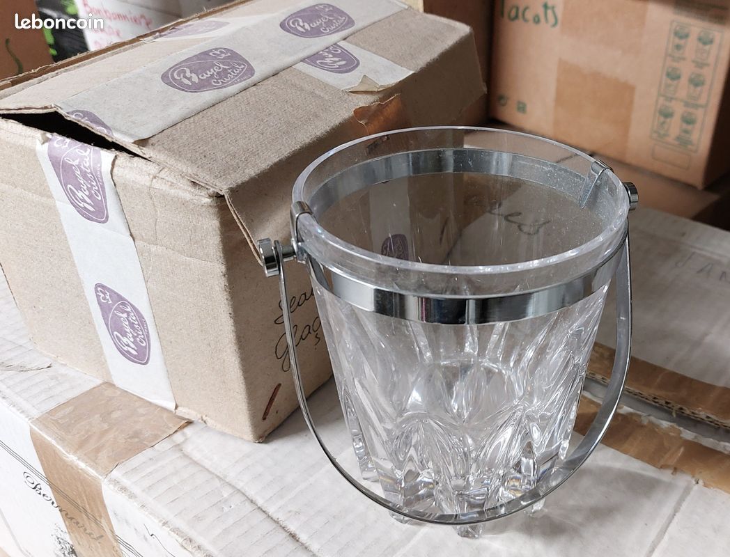 Carafes bouteilles etc (image 8)