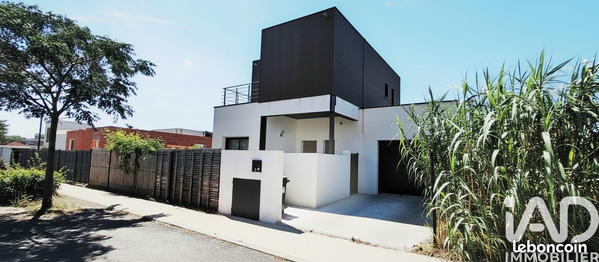 Maison 4 pièces 108 m² · à Sérignan · 108 m² · 390 000 €