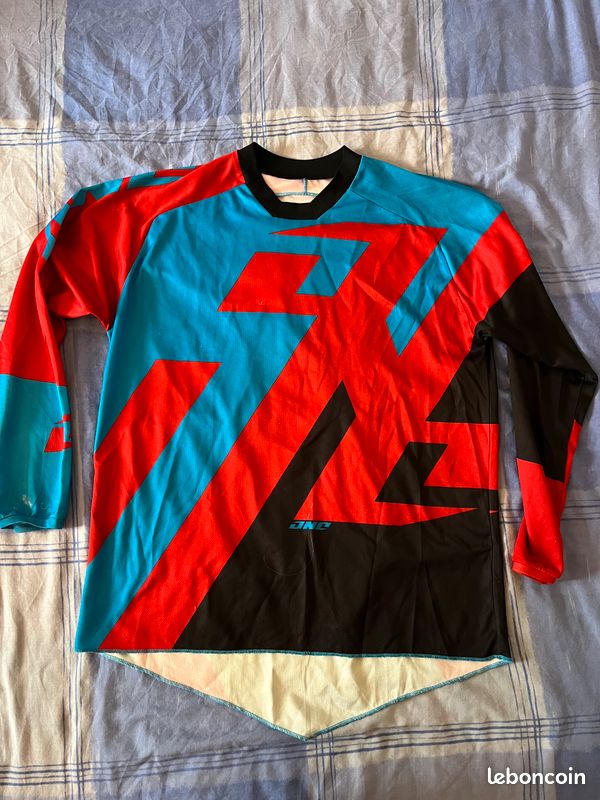 Maillot Manches Courtes One Industries Vapor – Noir/blanc/rouge, Taille S, Pour Le VTT Ou La Moto