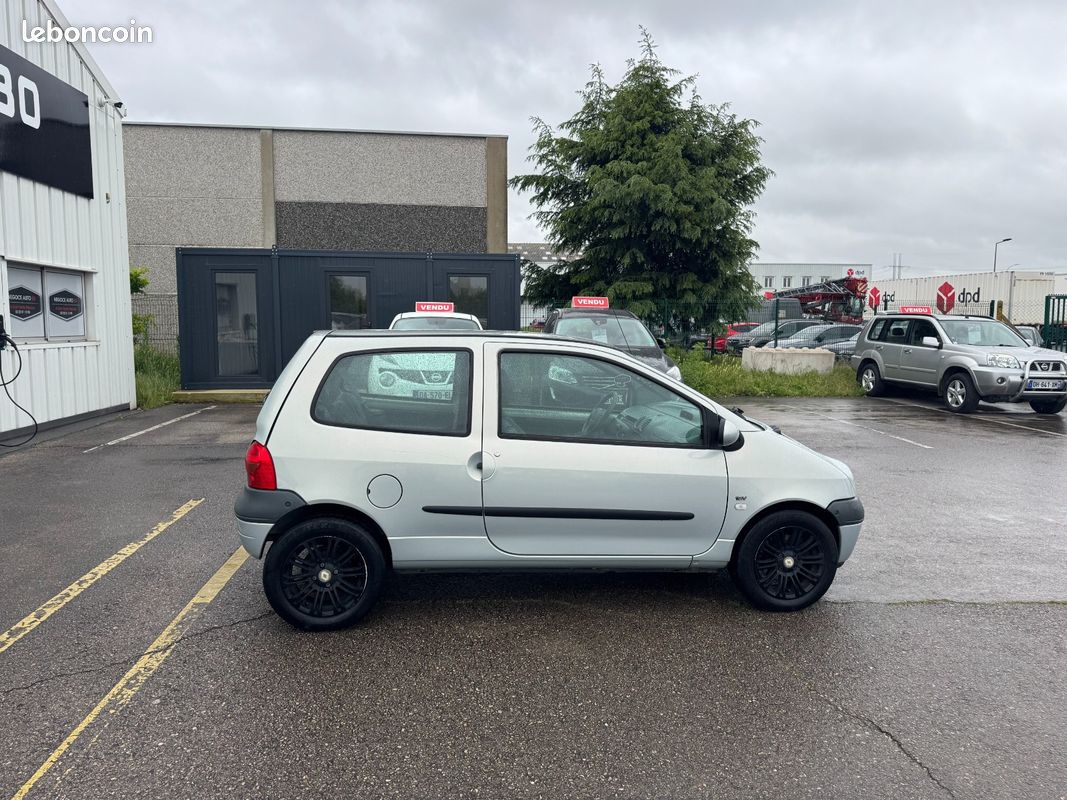 RENAULT TWINGO Expression 1.2i 16V 120500 KM 06/2007 BOITE AUTOMATIQUE CLIMATISATION JANTES ALU (image 8)