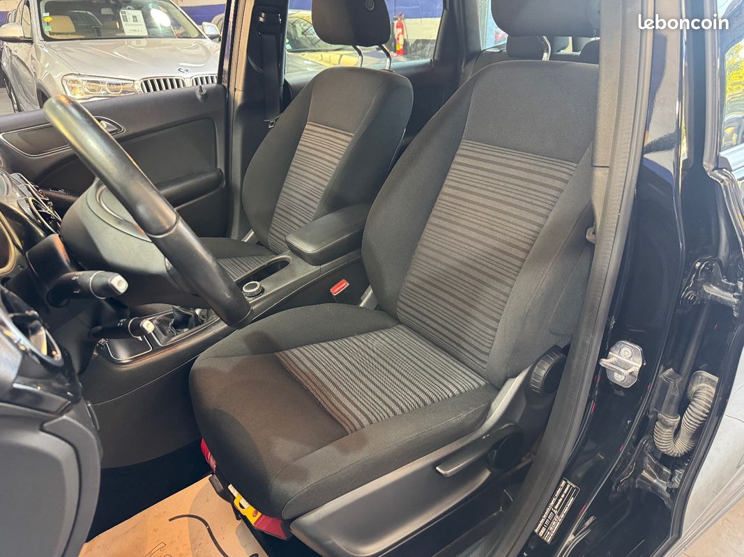 MERCEDES CLASSE B 180 d Intuition (image 10)