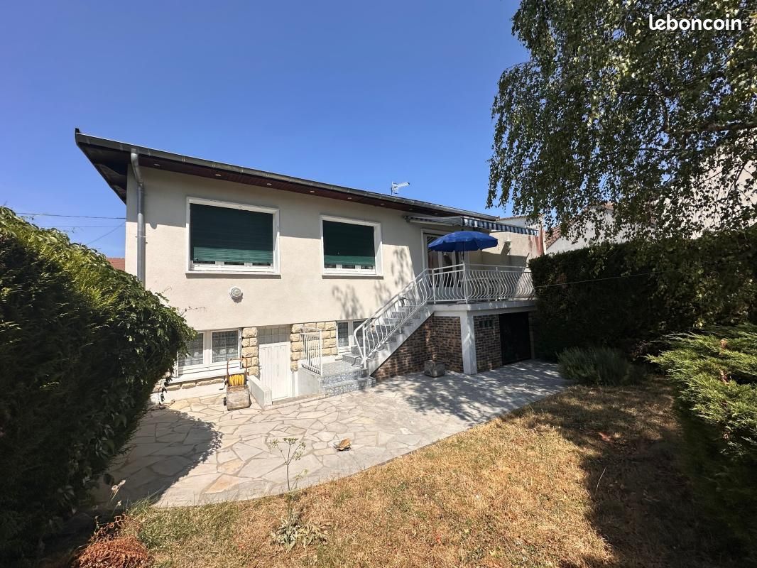 Maison 5 pièces 125 m² · à Arpajon · 125 m² · 325 000 €
