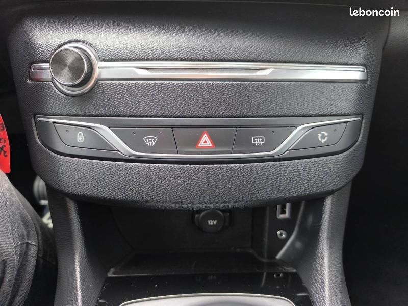 Peugeot 308 SW 1.2 PureTech 110ch Style S&S (image 26)