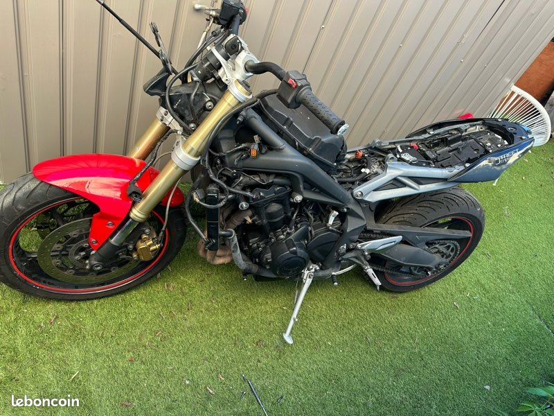 Toutes pièces triumph street triple 675 2013 et après (image 1)