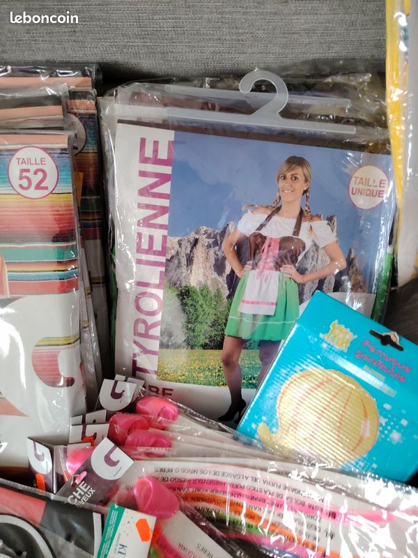 Lot De Vêtements Enfants Neufs Avec étiquettes - Toutes Marques, Tailles Et Couleurs Mélangées, Pour Revendeurs