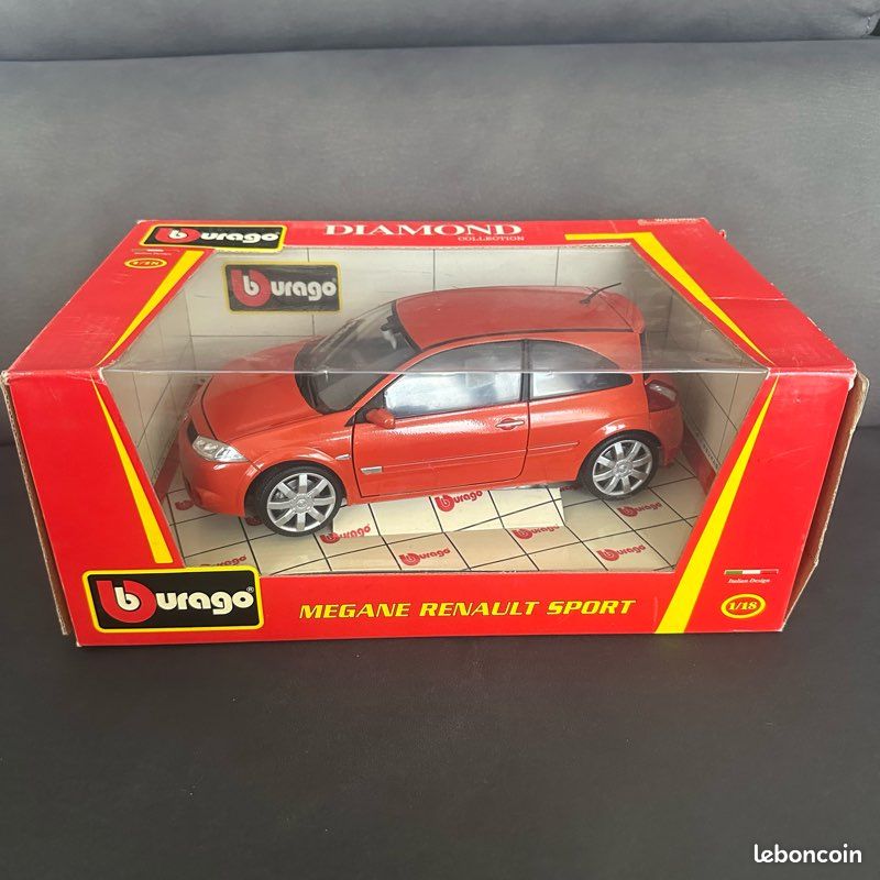 1/18 Renault Sport Megane II RS Burago Collection