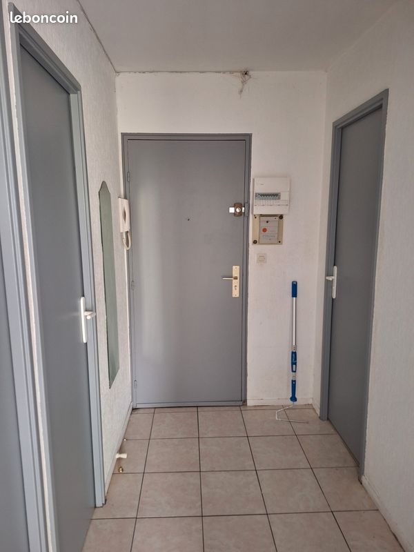 Appartement 3 pièces 76 m² · à Dammarie-les-Lys · 76 m² · 128 000 €