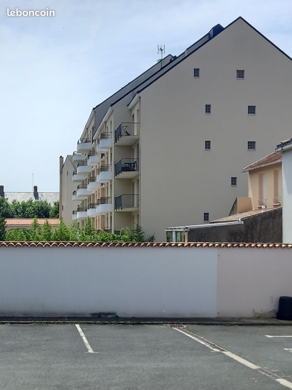 Appartement 1 pièce 41 m² · à La Roche-sur-Yon · 40,5 m² · 123 000 €