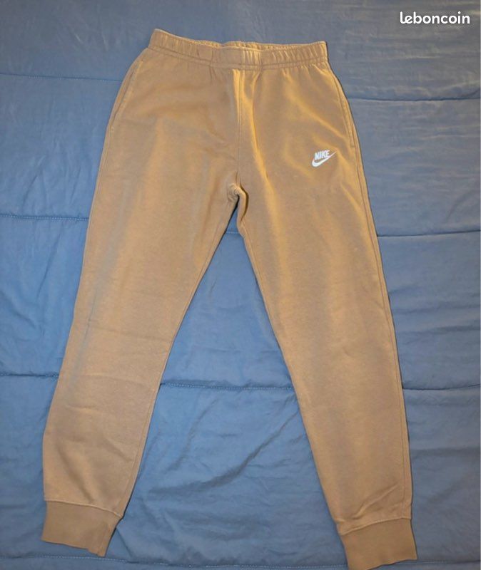 Lot 4 pantalons/bas de survêtement/jogging NIKE taille S (image 5)