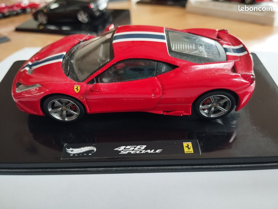 BBURAGO FERRARI 458 SPECIALE RED 1:43 - BU36025 [Neuf] EUR 9,90 - FR