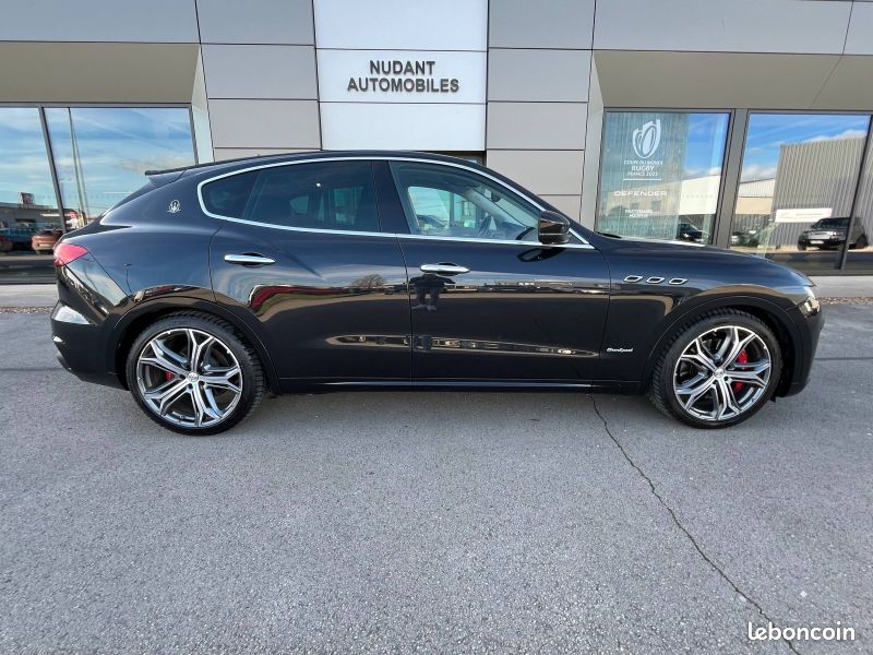 Maserati Levante 3.0 V6 350ch Q4 GranSport 270g 26CV (image 27)