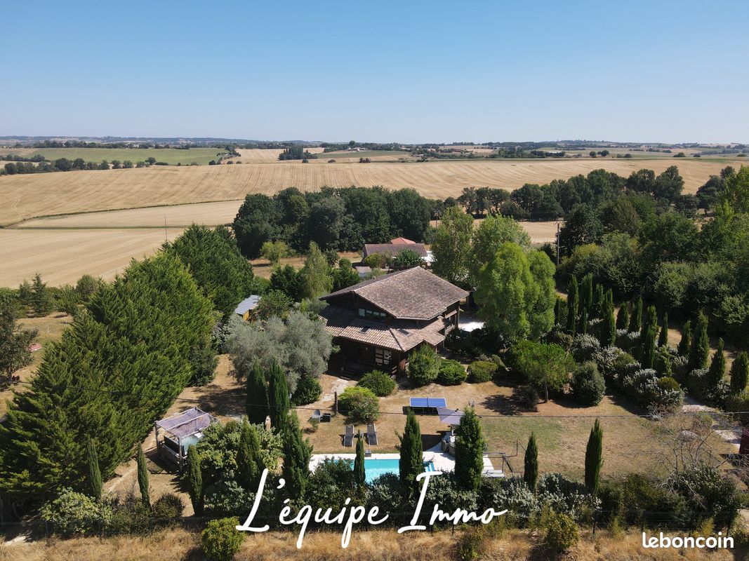 Maison 5 pièces 180 m² · à L'Isle-Jourdain · 180 m² · 378 000 €