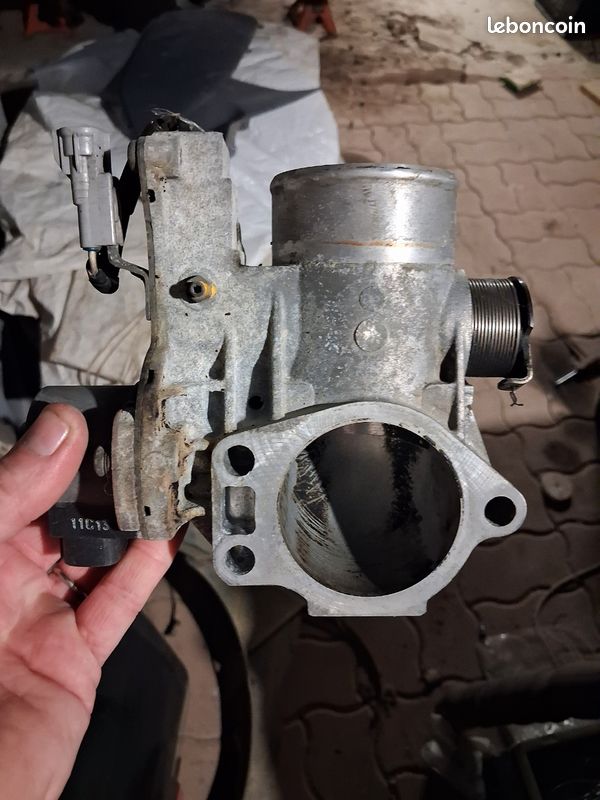 Papillon d'admission toyota land cruiser (image 1)