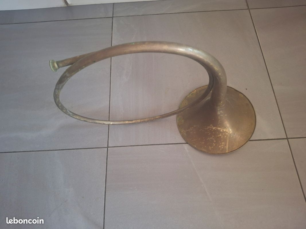 Instrument de musique Clairon de chasse en cuivre (image 1)