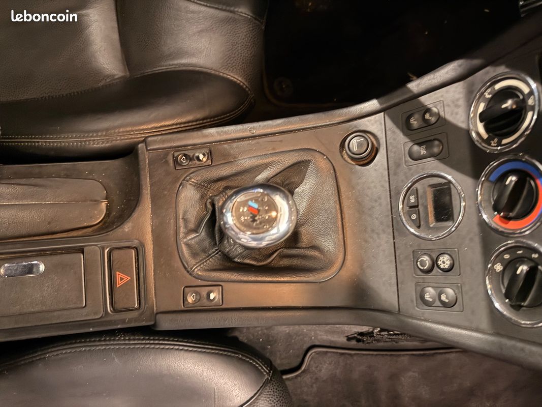 BMW Z3 ROADSTER 3.0I 231CH - 6 CYLINDRES - YOUNGTIMER - BMW INDIVIDUAl (image 26)