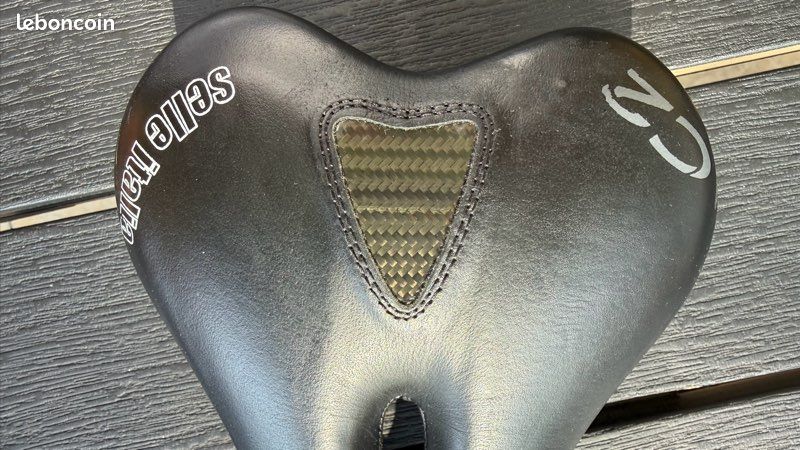 Oldschool NOS NEUF Selle Italia C2 rouge VTT vélo selle vélo