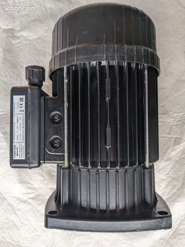 Moteur triphasé pour pompe Pentair (image 2)