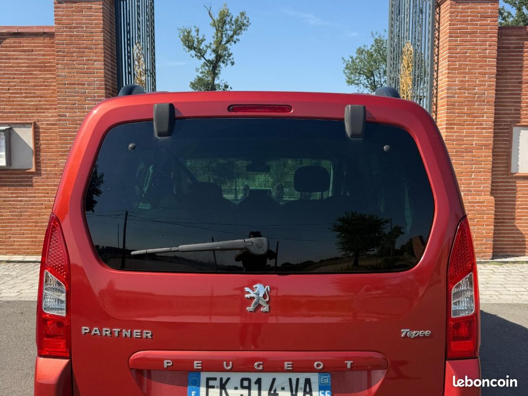 PEUGEOT PARTNER TEPEE 1.6 HDi FAP 110ch Loisirs (image 4)