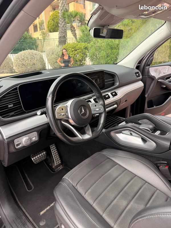 Mercedes Benz GLE 300 d 4-matic AMG Line 7 places (image 8)