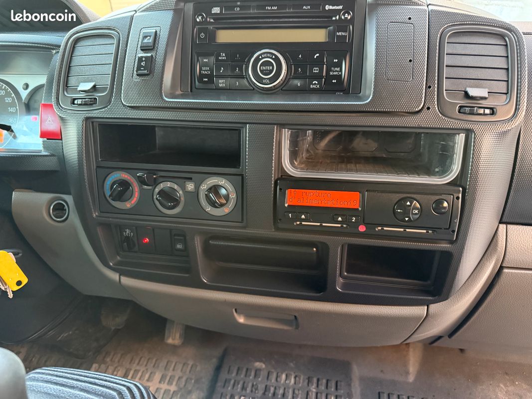 Renault Maxity Double Cabine Benne (image 9)