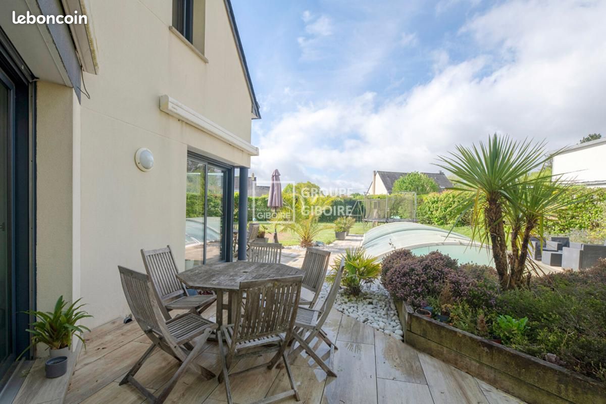 Maison 7 pièces 172 m² · à Liffré · 172 m² · 664 650 €