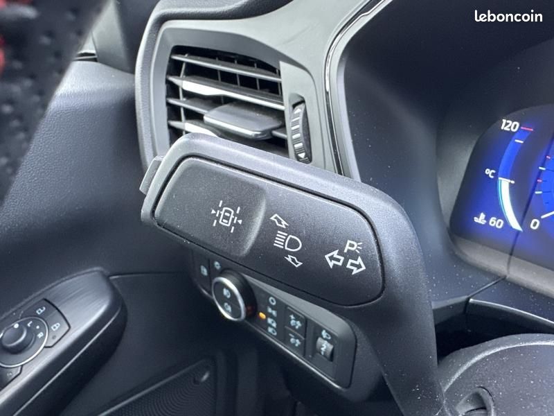 Ford Kuga 2.5 Duratec 225ch Hybride Rechargeable ST-Line X Powershift (image 35)