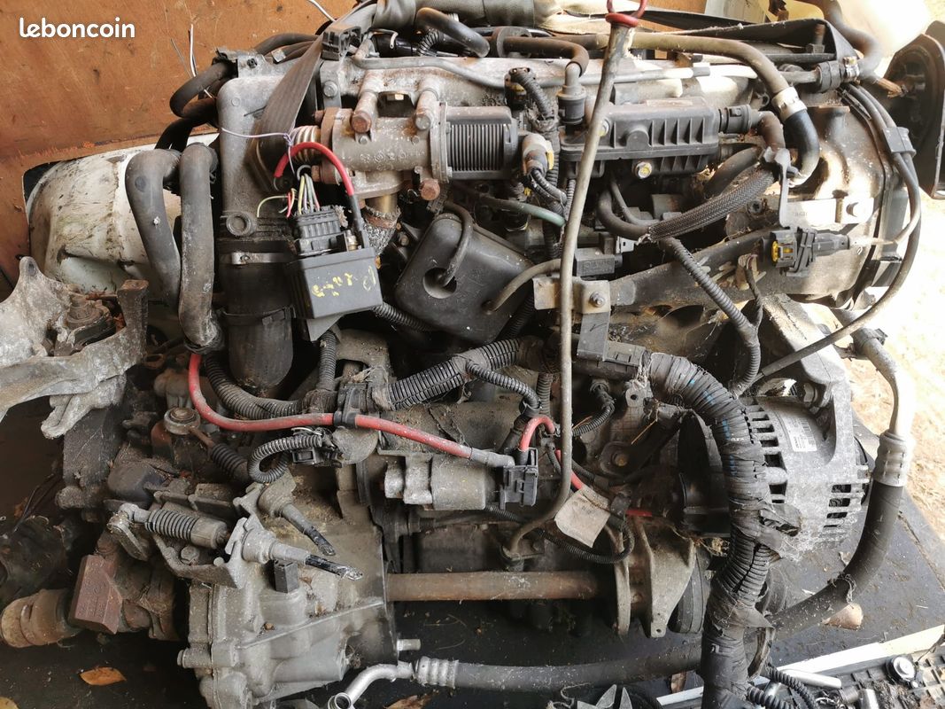 Moteur Fiat Punto 1,9 L JTD 90 CV (image 1)