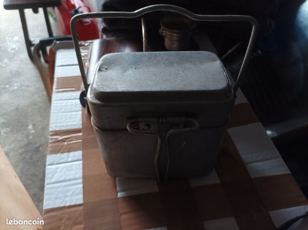 Cantine militaire (image 1)