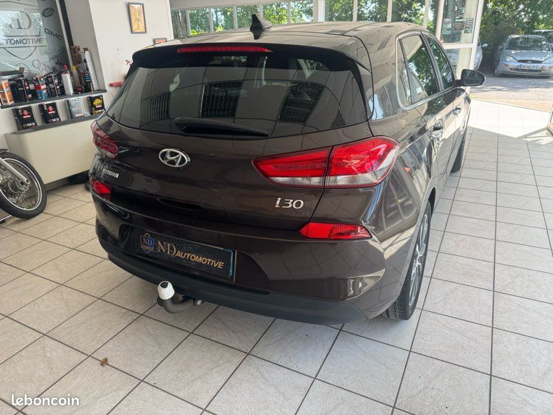 Hyundai i30 1,6 crdi 136cv (image 3)
