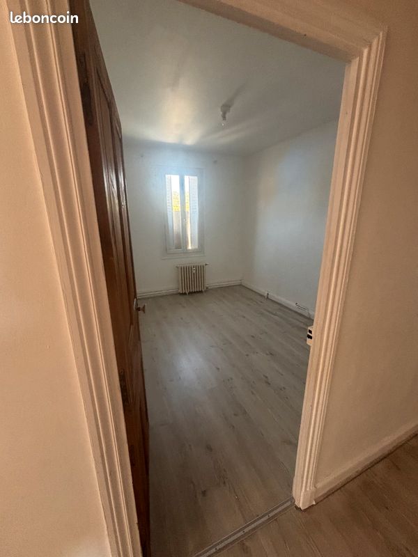 Appartement 3 pièces 72 m² · à Neussargues en Pinatelle · 72 m² · 600 €