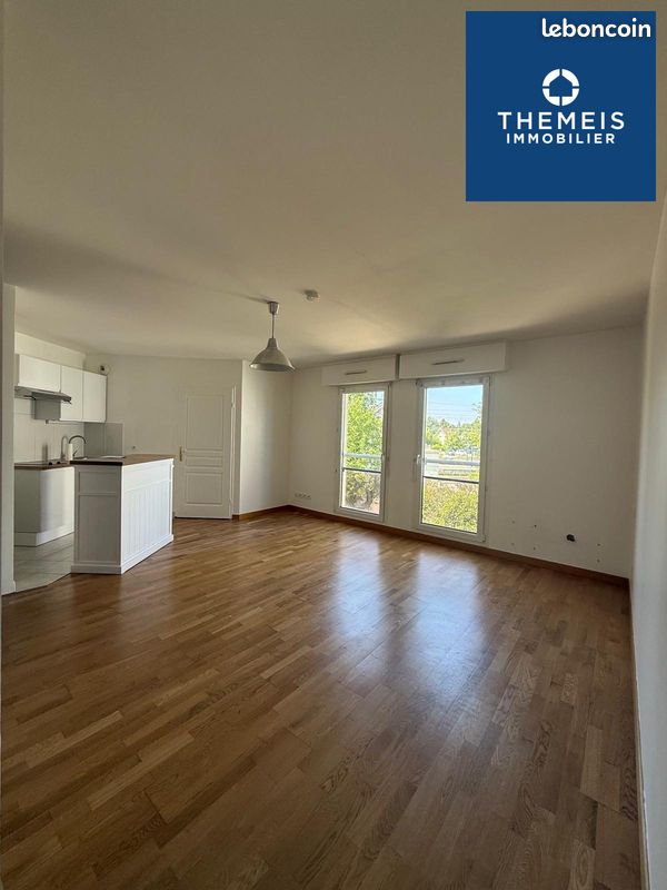 Appartement 1 pièce 32 m² · à Rambouillet · 32 m² · 710 €